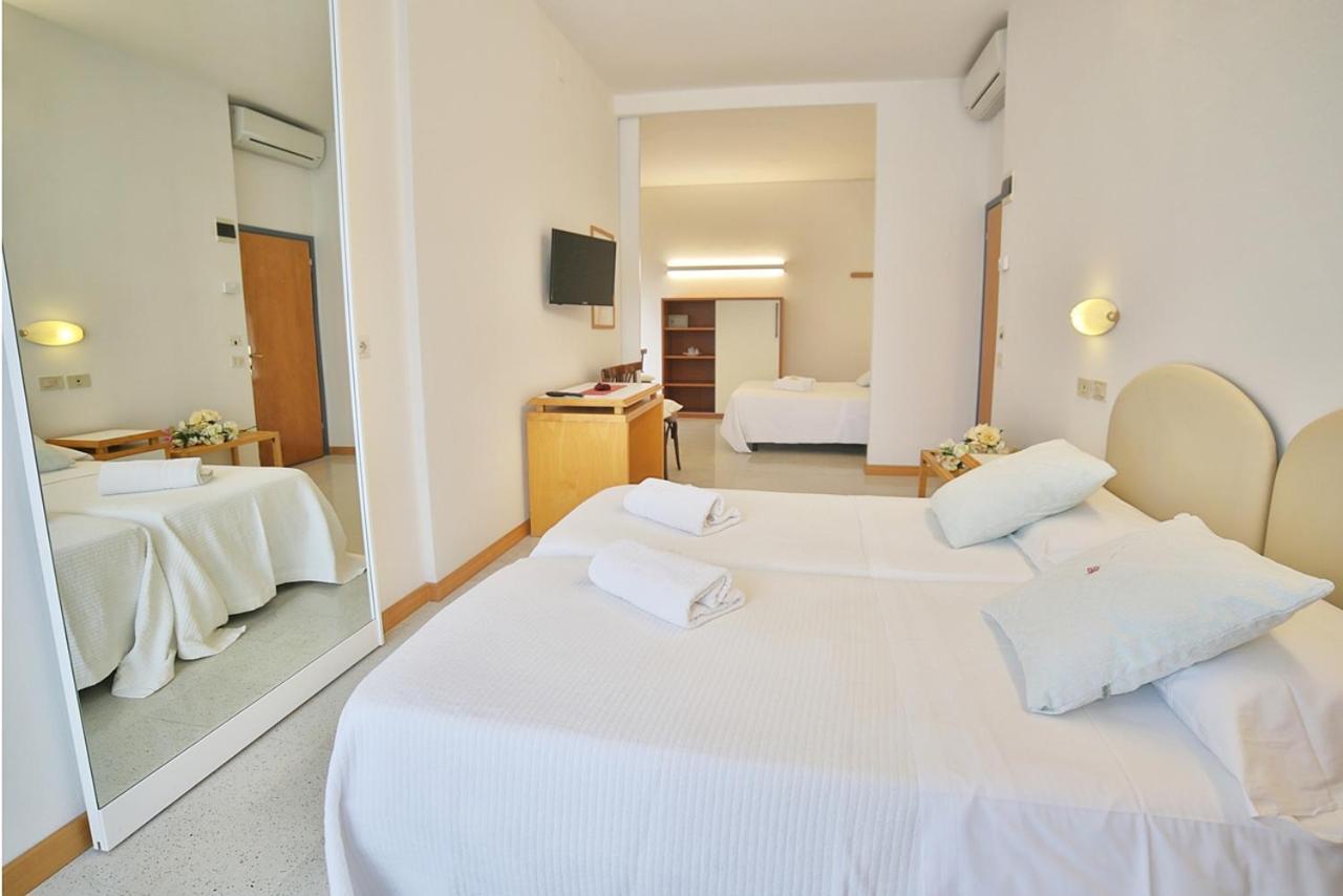 Hotel Pinocchio Κατόλικα Εξωτερικό φωτογραφία